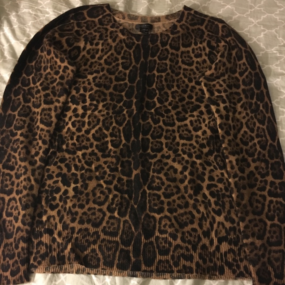 Cashmere leopard sweater